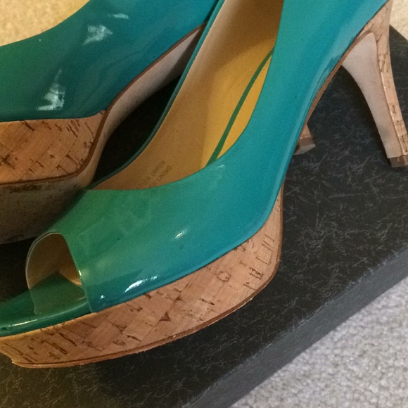 Via Spaga V-Alexis Turquoise Platform Heels - Picture 3 of 8